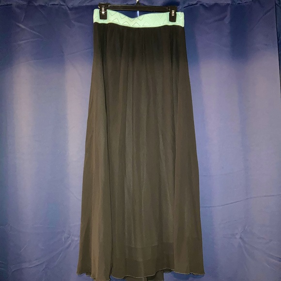 LuLaRoe Lucy Skirt
